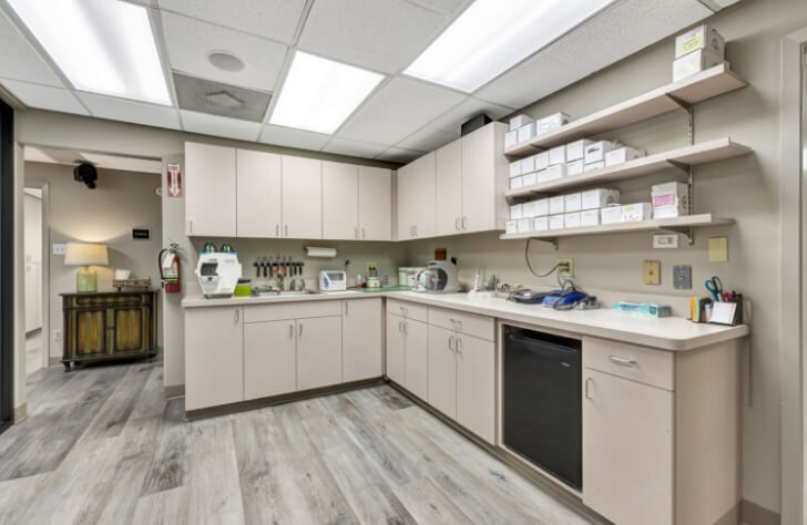 Dental lab and sanitation area